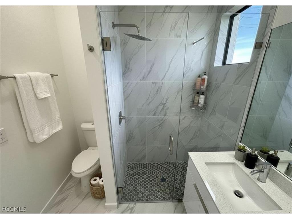 1247 Kismet Parkway W Cape Coral FL 33993 2026003555 image33