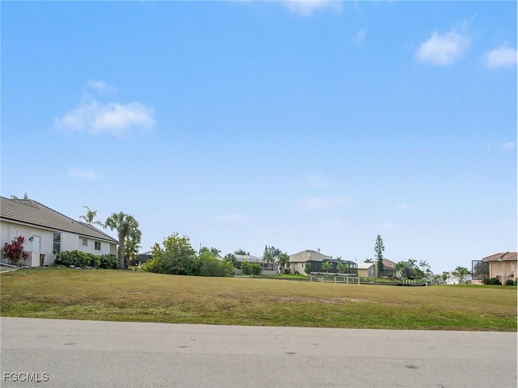 1247 Pine Siskin Drive Punta Gorda FL 33950 2025024227 image2