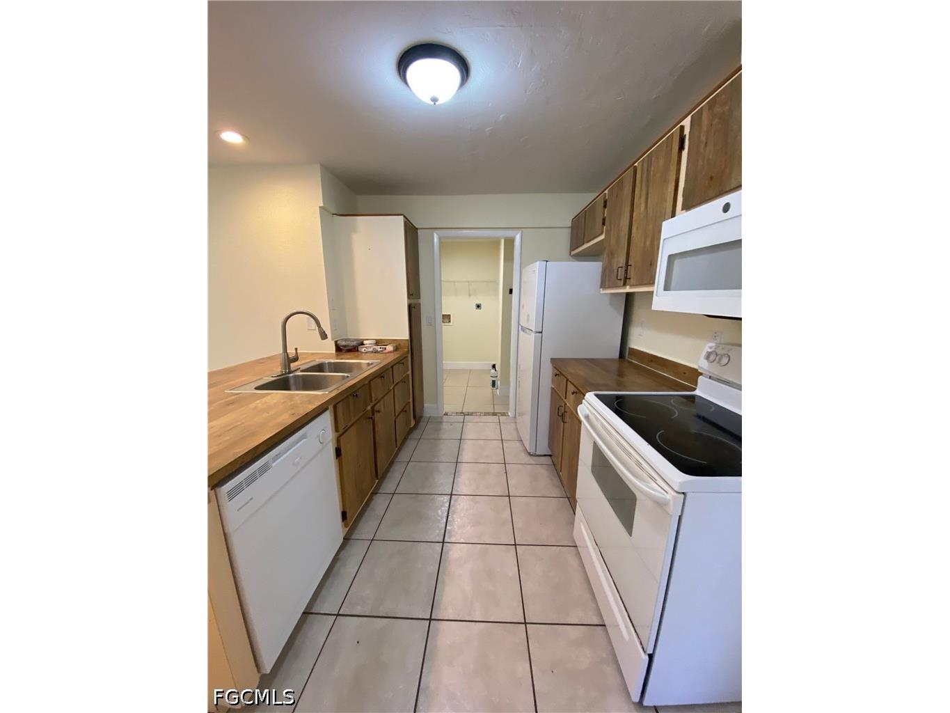 1247 SW Santa Barbara Place #1301 Cape Coral FL 33991 2026019381 image5