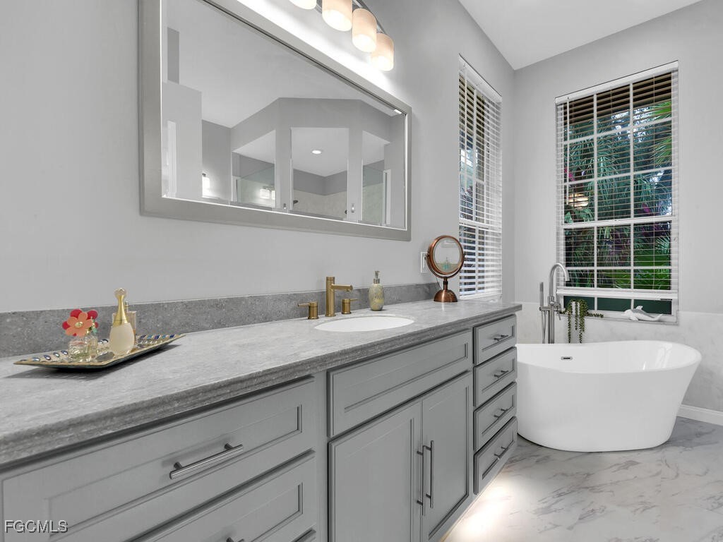12470 Woodtimber Lane Fort Myers FL 33913 2025009576 image20