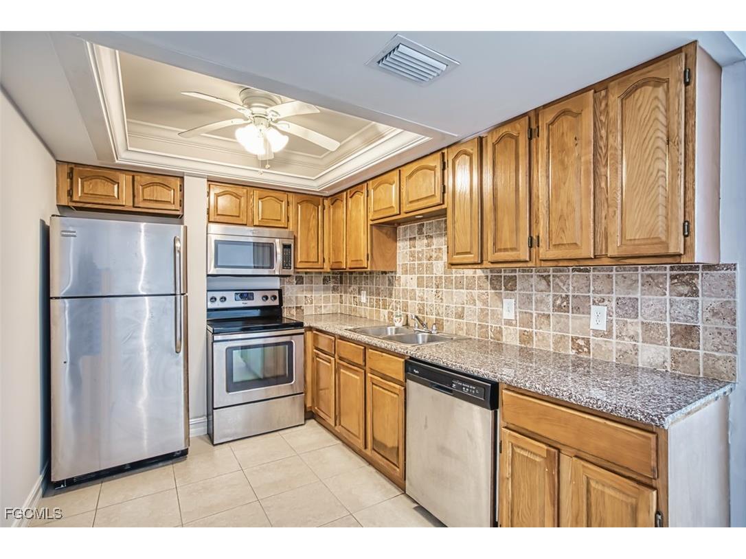 12471 Mcgregor Boulevard #12 Fort Myers FL 33919 2025017296 image1