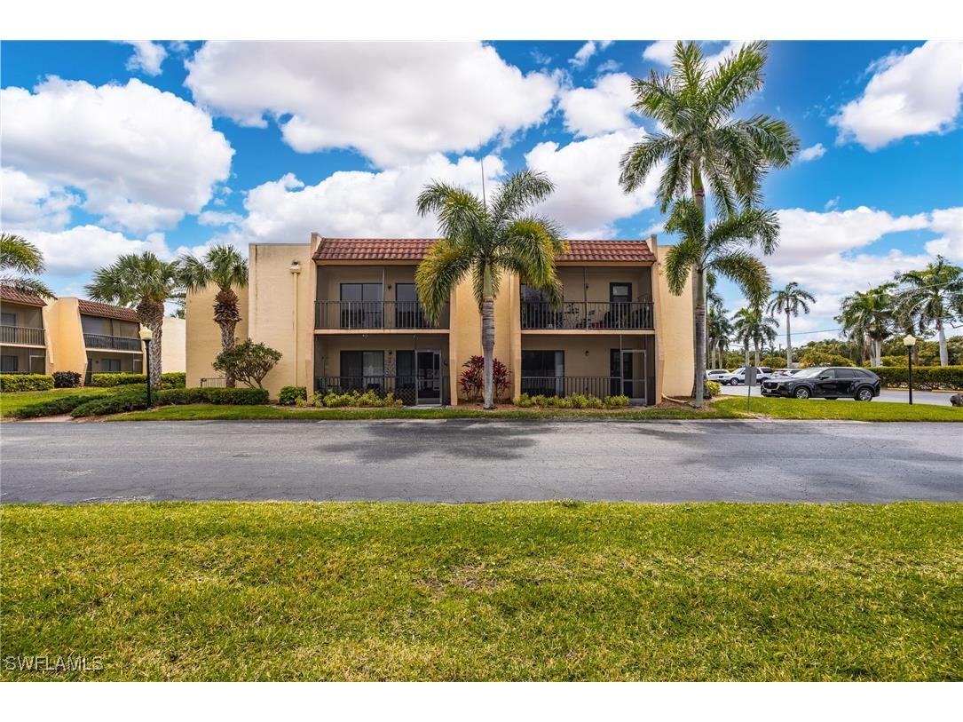 12471 Mcgregor Boulevard #25 Fort Myers FL 33919 225033007 image1