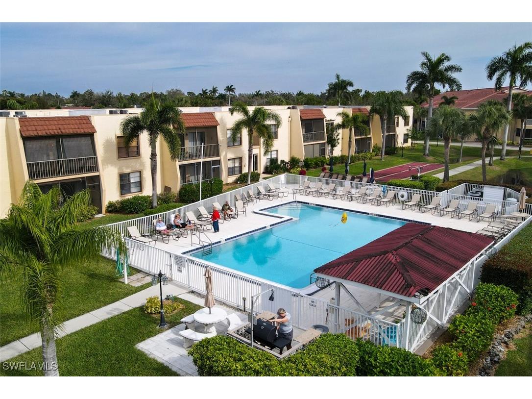 12471 Mcgregor Boulevard #8 Fort Myers FL 33919 224095467 image1