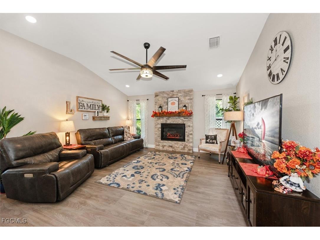 12476 Afton Court Fort Myers FL 33908 2025020585 image14