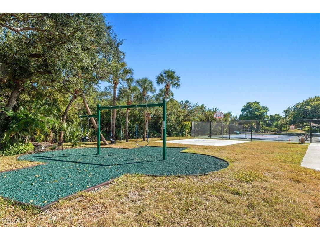 12476 Afton Court Fort Myers FL 33908 2025020585 image40