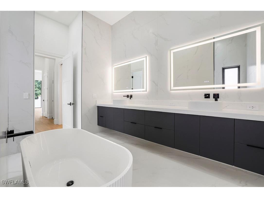 1248 13th Avenue N Naples FL 34102 225067324 image16