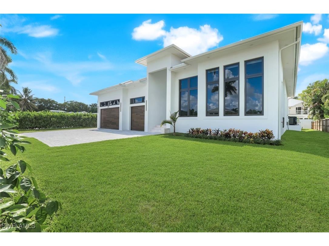 1248 13th Avenue N Naples FL 34102 225067324 image2