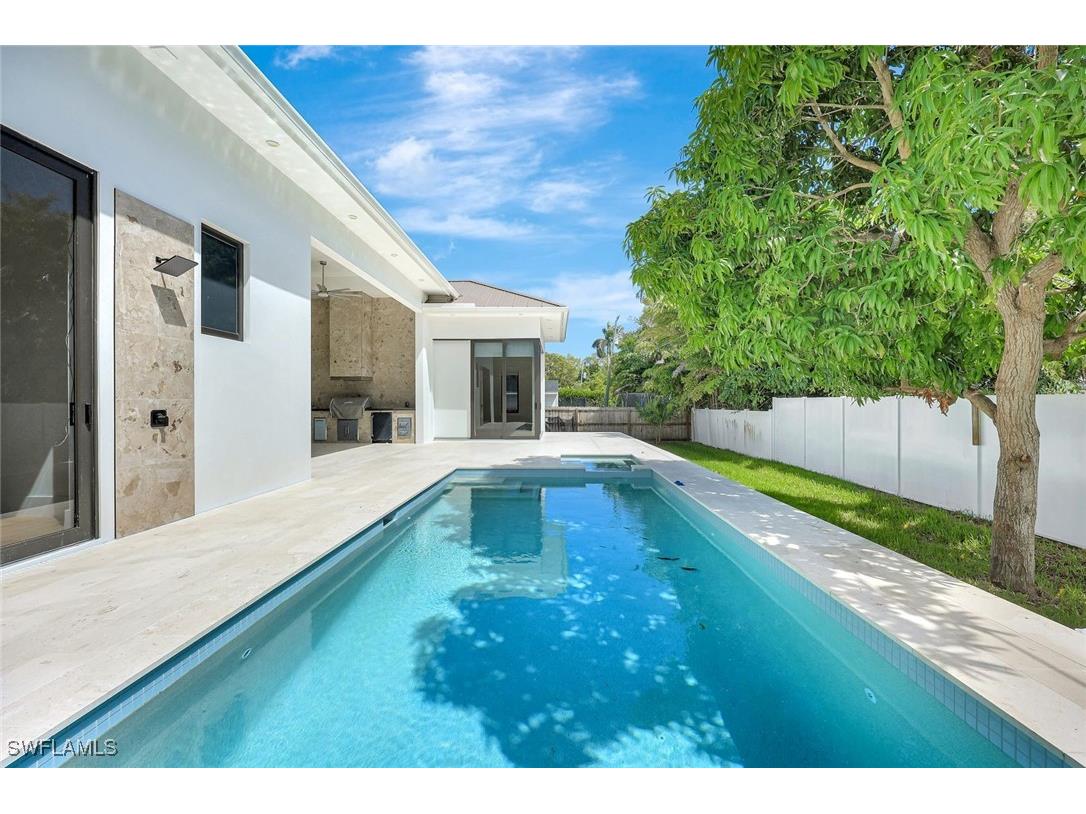 1248 13th Avenue N Naples FL 34102 225067324 image28