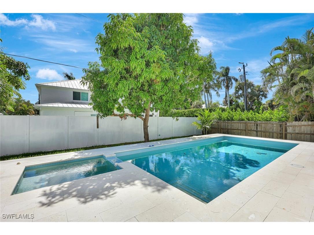 1248 13th Avenue N Naples FL 34102 225067324 image29