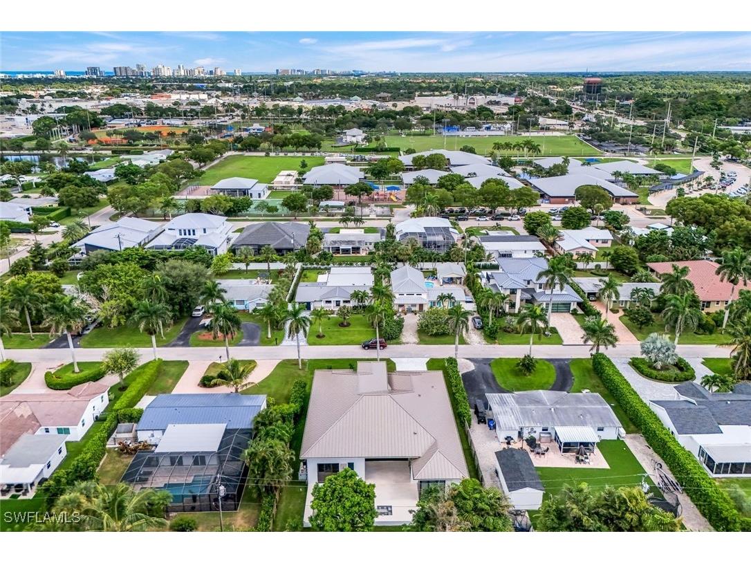 1248 13th Avenue N Naples FL 34102 225067324 image5