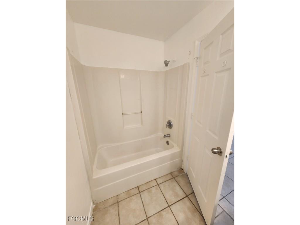 1248 Columbus Boulevard #A Fort Myers FL 33913 2025025859 image8