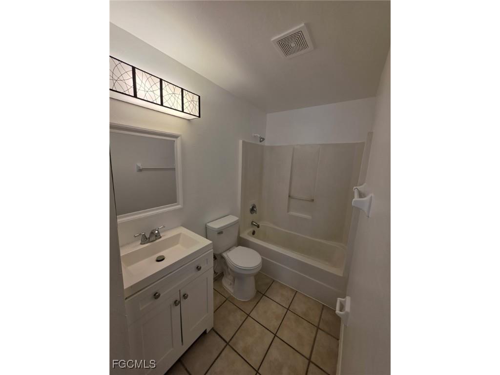 1248 Columbus Boulevard #B Fort Myers FL 33913 2025025865 image11