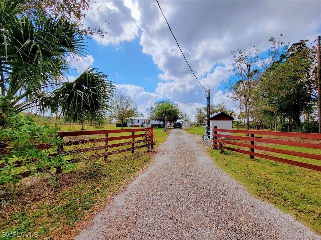  Labelle FL 33935 223013100 image1