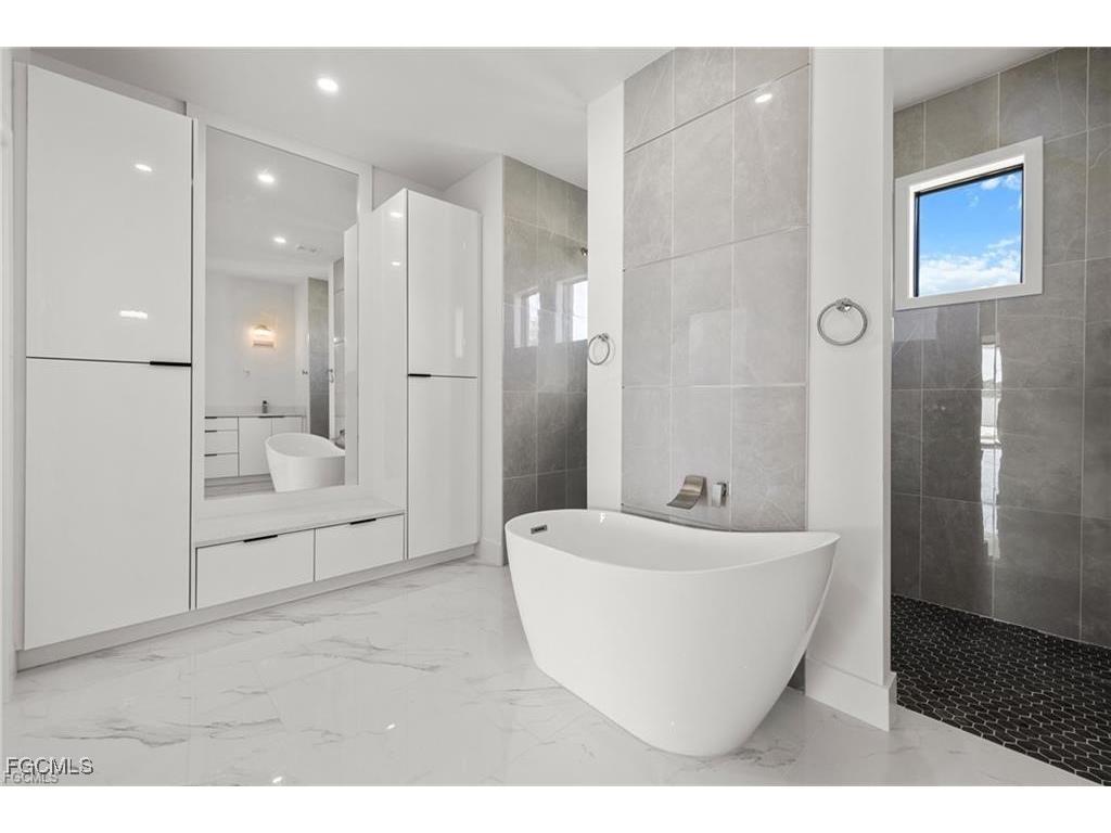 1248 NW 35th Avenue Cape Coral FL 33993 2025003994 image39