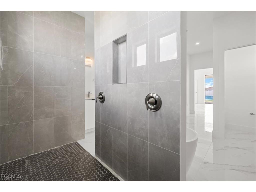 1248 NW 35th Avenue Cape Coral FL 33993 2025003994 image41