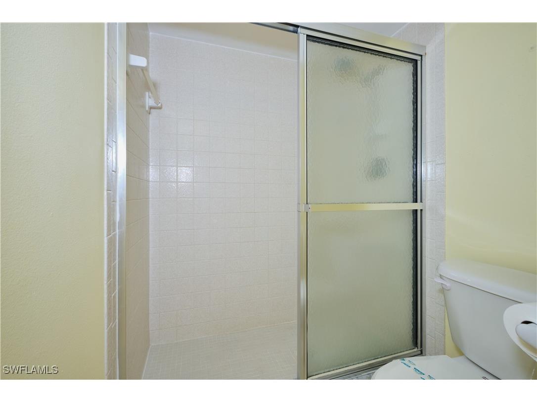 12481 Mcgregor Boulevard #17 Fort Myers FL 33919 225059179 image15