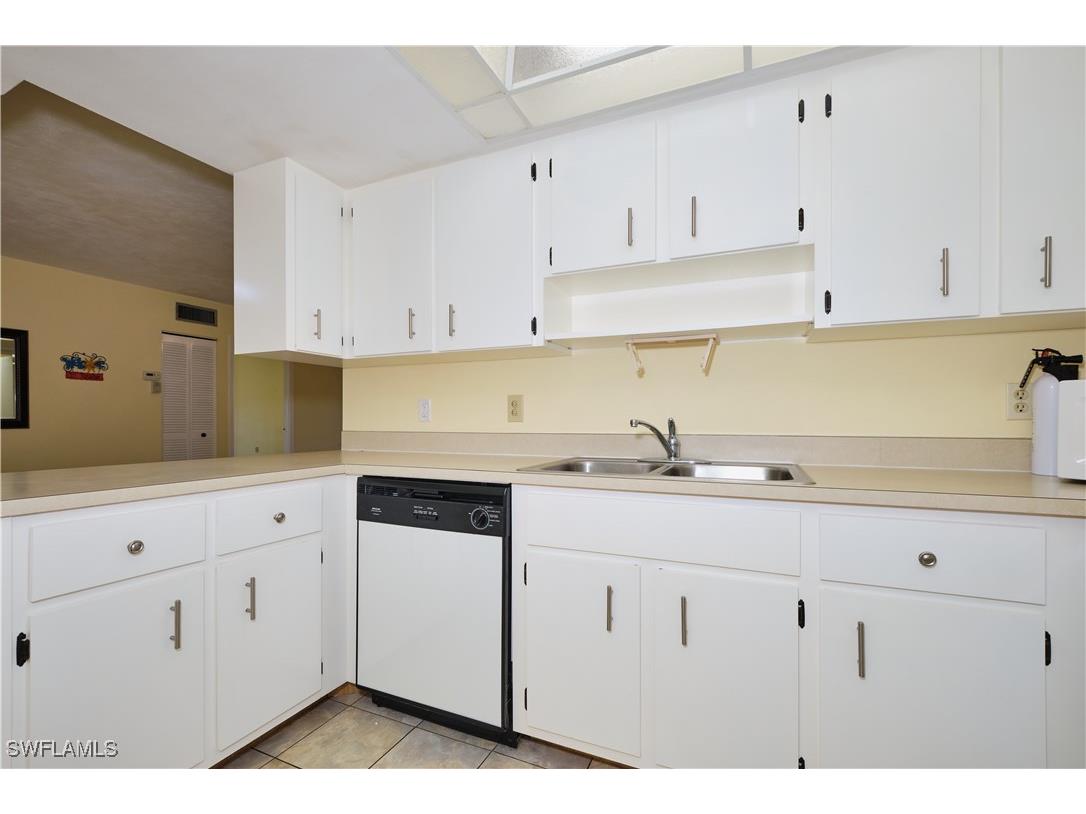 12481 Mcgregor Boulevard #17 Fort Myers FL 33919 225059179 image24