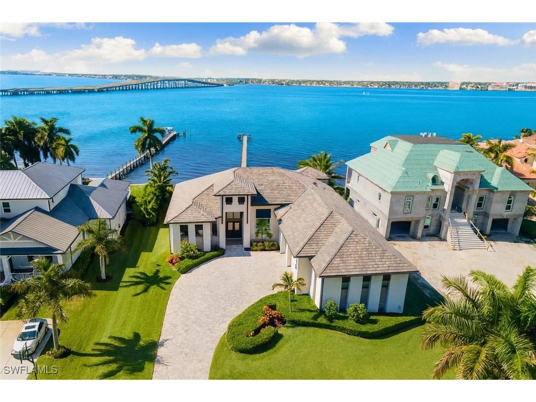 12484 Riverside Drive Fort Myers FL 33919 225081201 image1