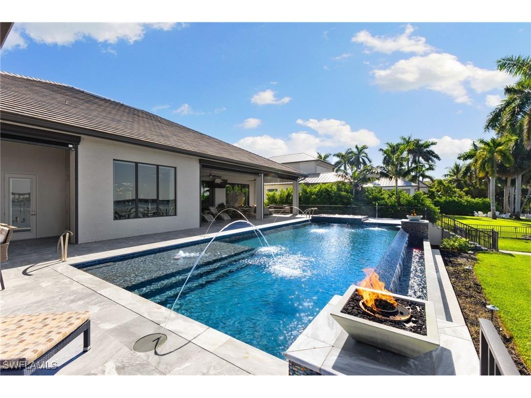 12484 Riverside Drive Fort Myers FL 33919 225081201 image3