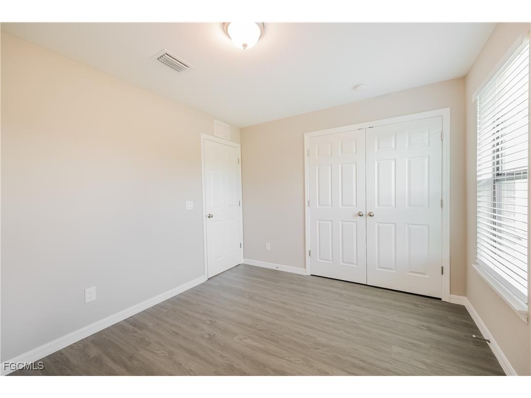 1249 Cordoba Street E Lehigh Acres FL 33974 2025020862 image8