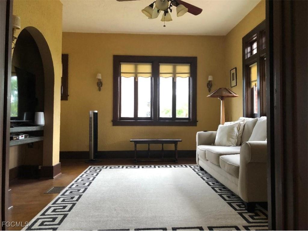 1249 Osceola Drive Fort Myers FL 33901 2025016791 image7