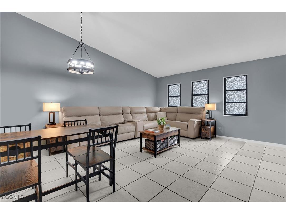 1249 SE 8th Street #108 Cape Coral FL 33990 2026002381 image6