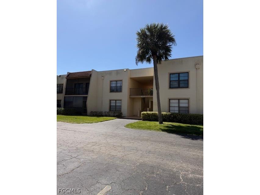 12491 Mcgregor Boulevard #21 Fort Myers FL 33919 2026012036 image1