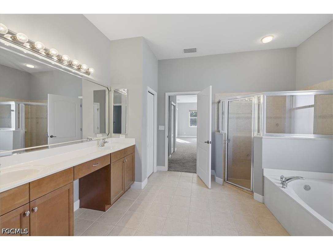 12492 Green Stone Court Fort Myers FL 33913 2026015187 image22