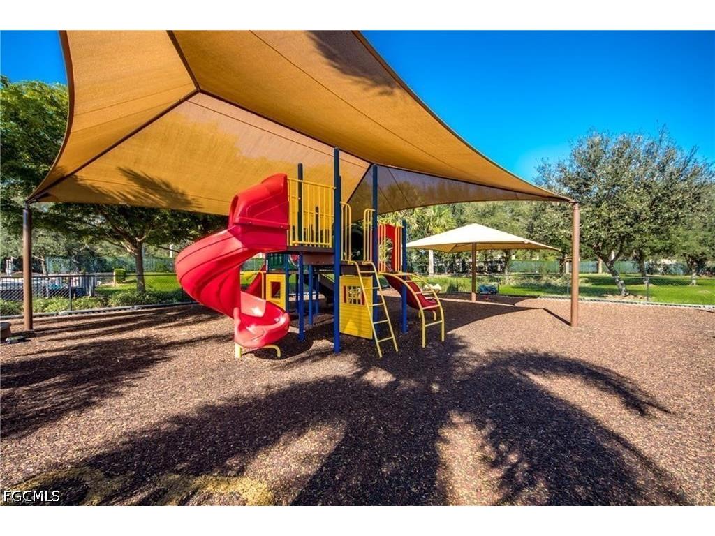 12492 Green Stone Court Fort Myers FL 33913 2026015187 image48