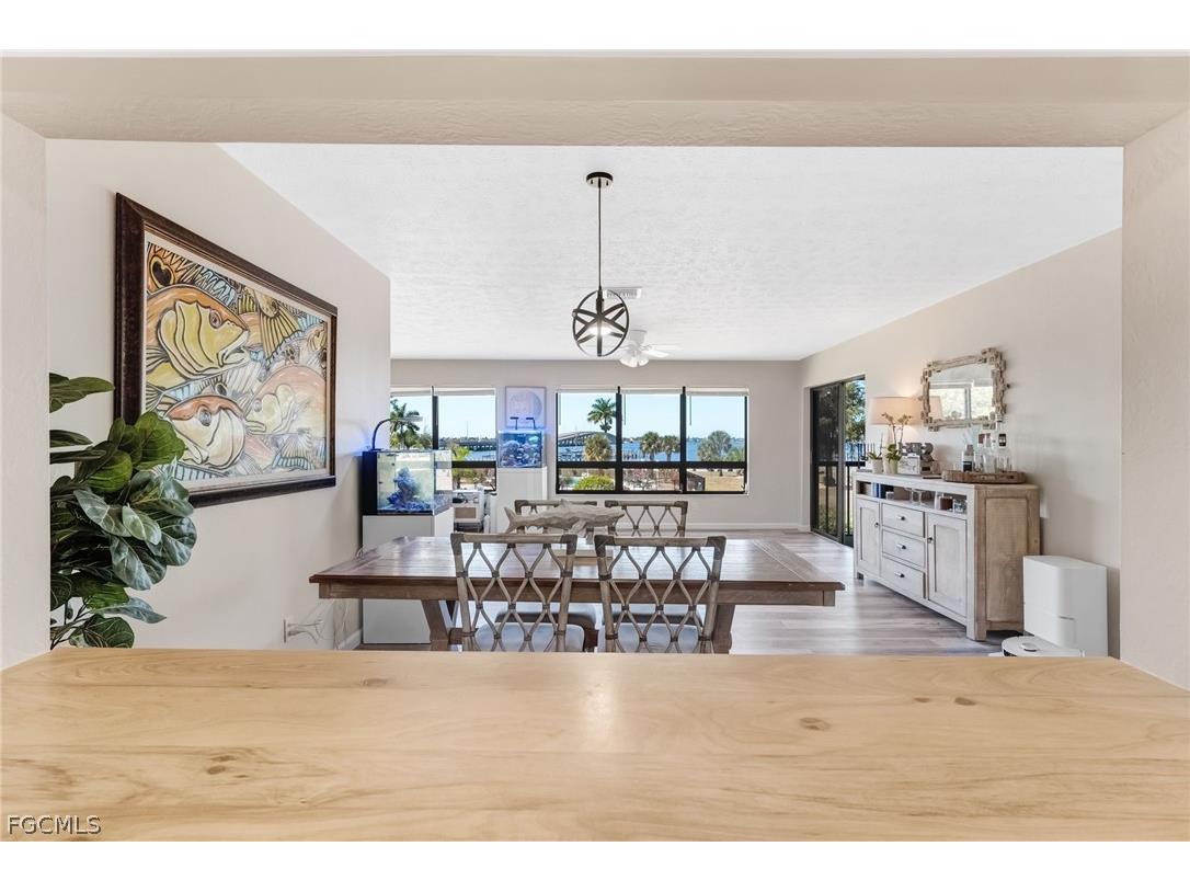 12498 Riverside Drive #205 Fort Myers FL 33919 2026010568 image2