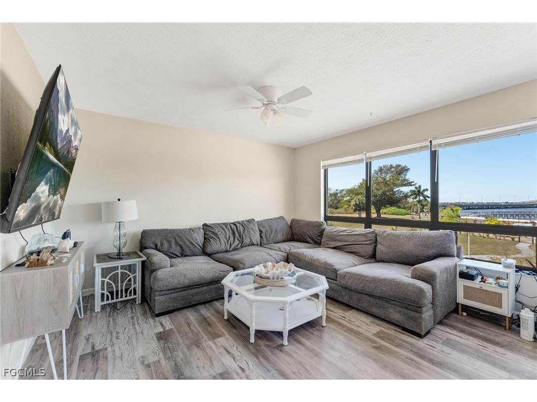 12498 Riverside Drive #205 Fort Myers FL 33919 2026010568 image7