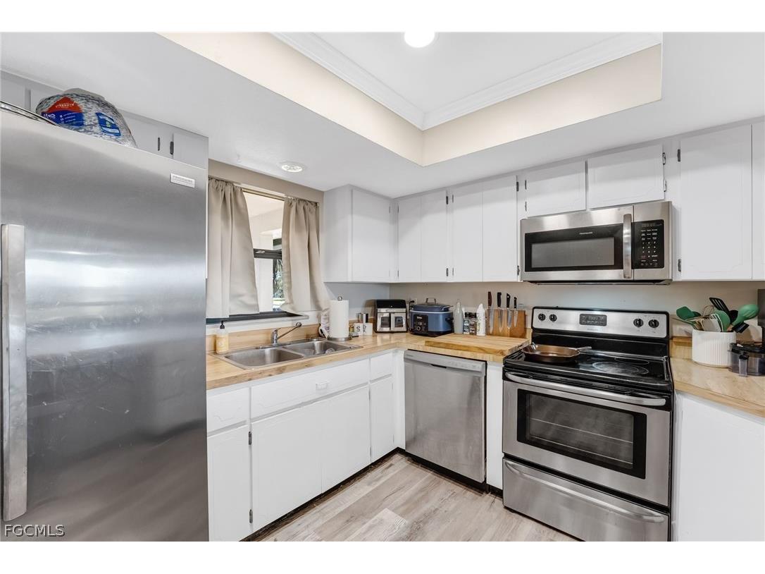 12498 Riverside Drive #205 Fort Myers FL 33919 2026010568 image8