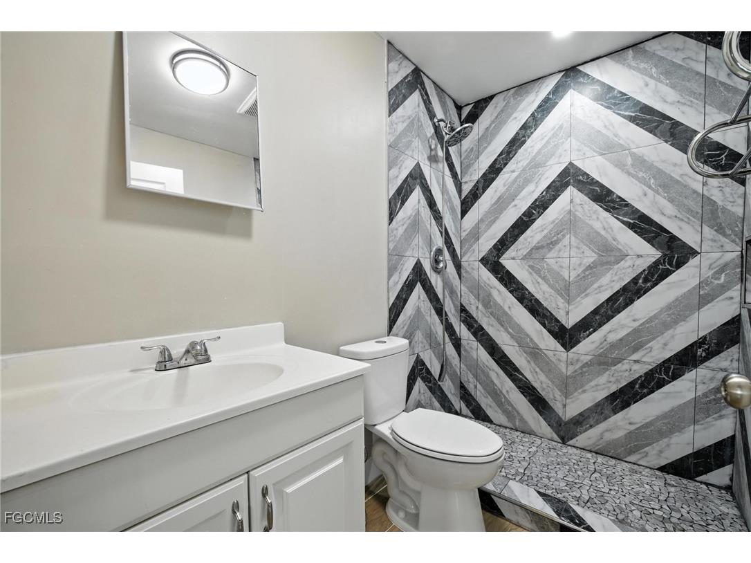 125/127 Gordon Avenue S Lehigh Acres FL 33973 2025011761 image13