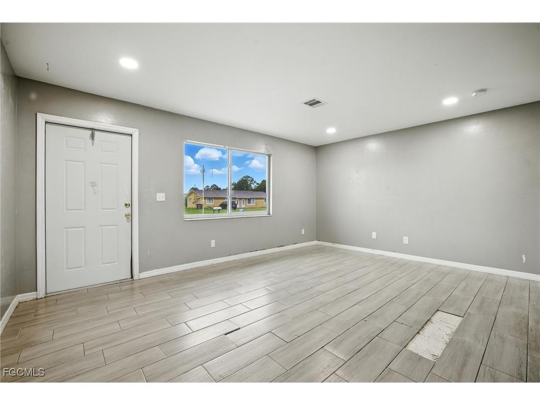 125/127 Gordon Avenue S Lehigh Acres FL 33973 2025011761 image19
