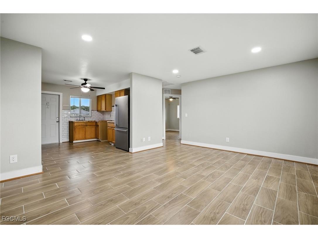 125/127 Gordon Avenue S Lehigh Acres FL 33973 2025011761 image2