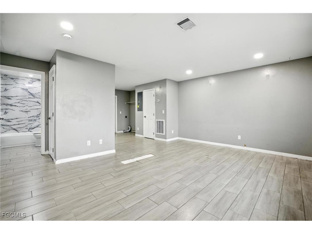 125/127 Gordon Avenue S Lehigh Acres FL 33973 2025011761 image20