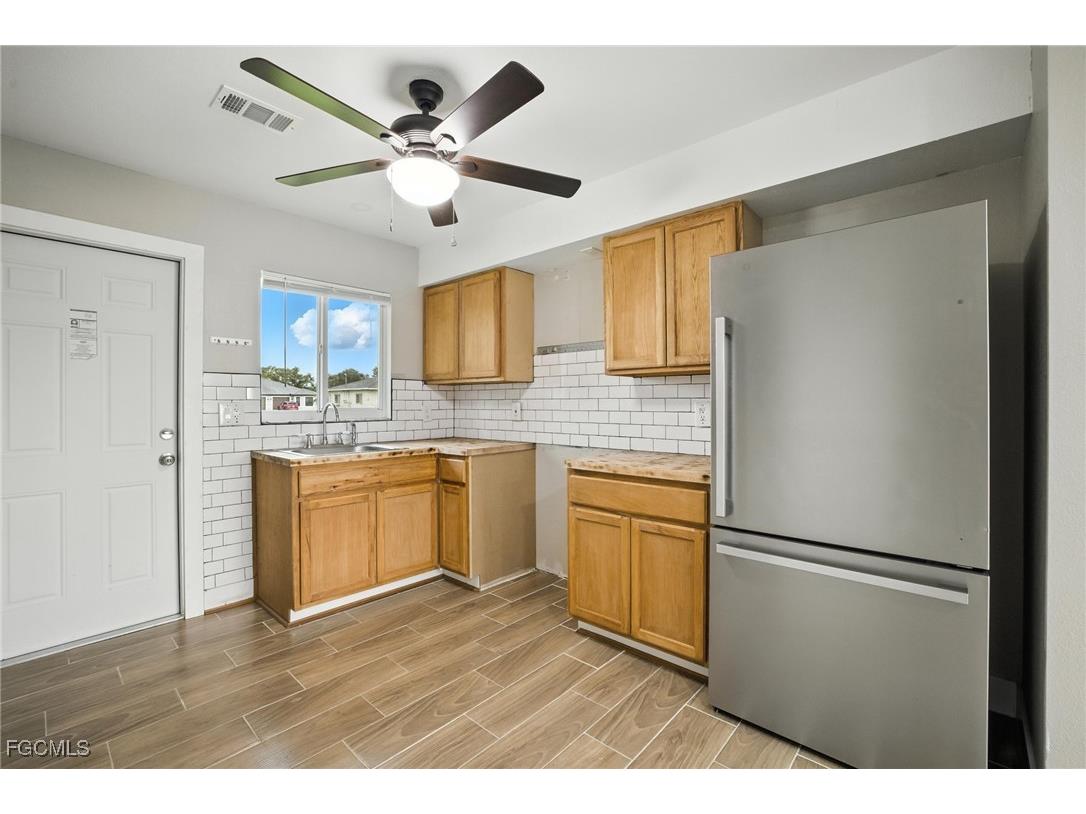 125/127 Gordon Avenue S Lehigh Acres FL 33973 2025011761 image6