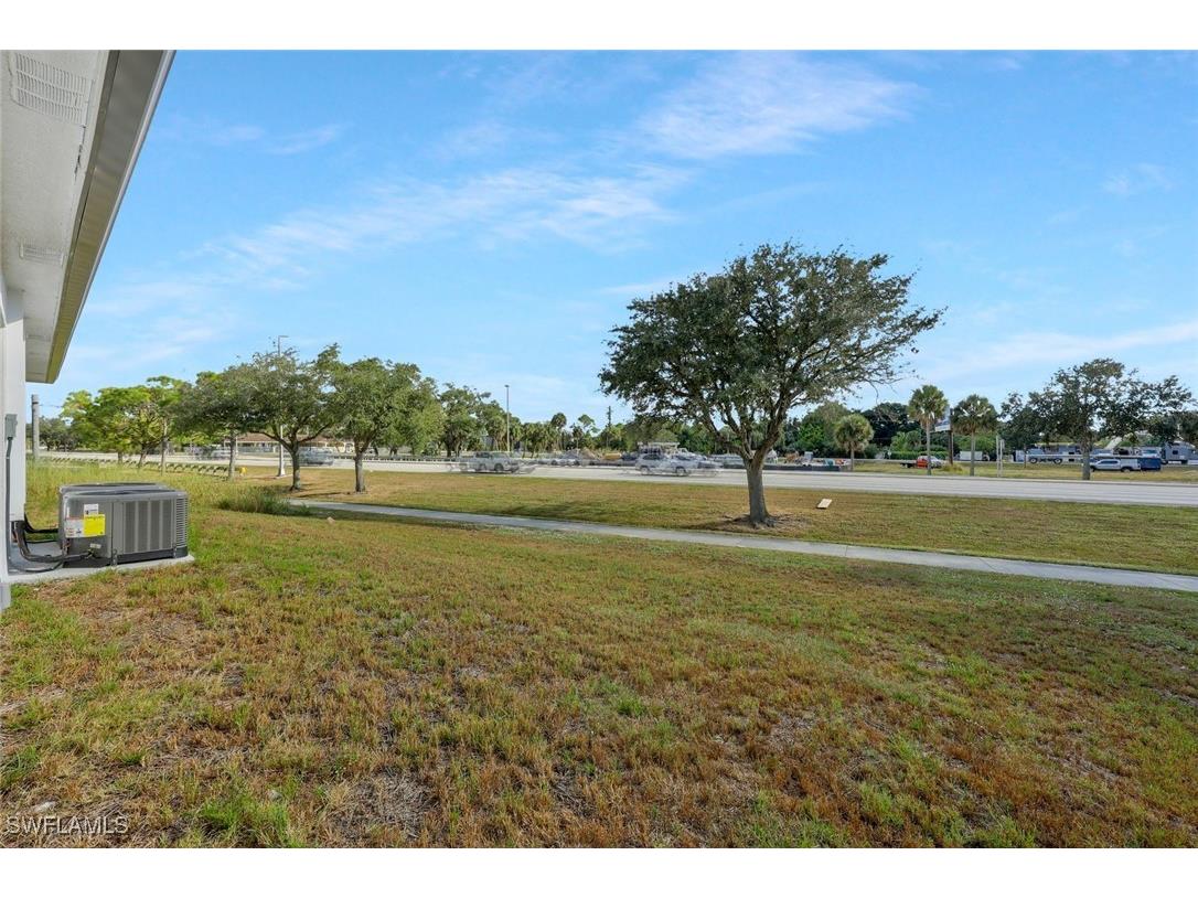 125/127 Holland Street North Fort Myers FL 33917 225081200 image24