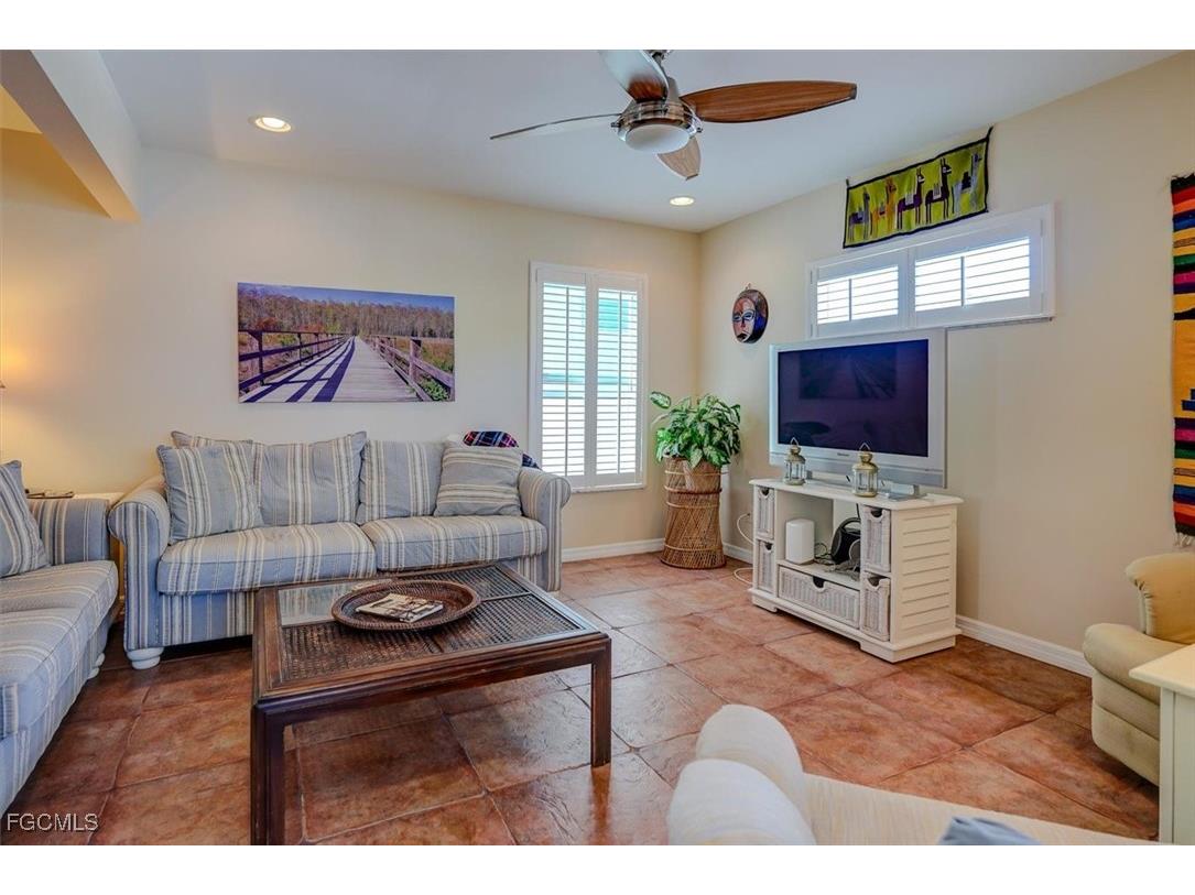 125 Gulfview Avenue Fort Myers Beach FL 33931 2025010010 image15