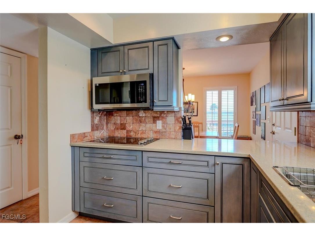 125 Gulfview Avenue Fort Myers Beach FL 33931 2025010010 image23