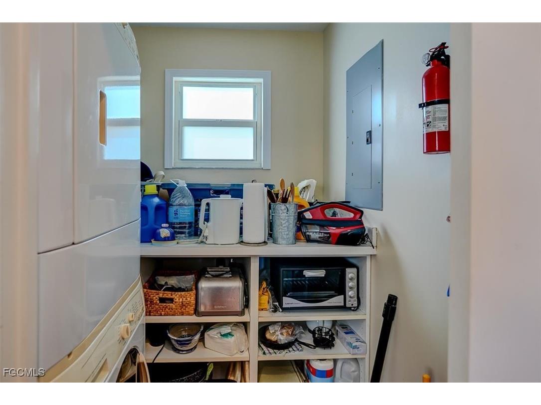 125 Gulfview Avenue Fort Myers Beach FL 33931 2025010010 image24