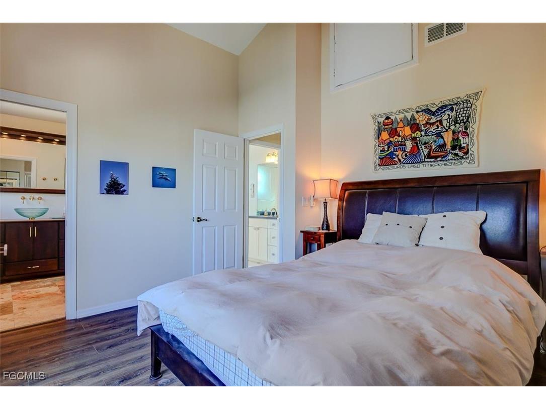 125 Gulfview Avenue Fort Myers Beach FL 33931 2025010010 image31