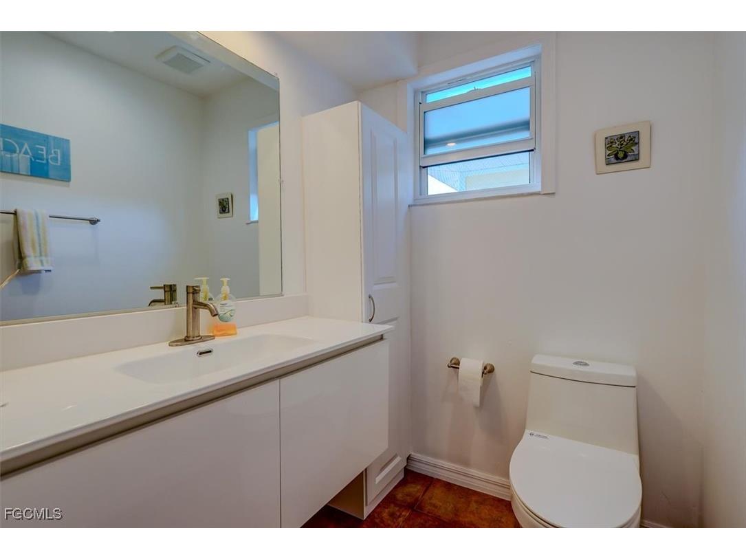 125 Gulfview Avenue Fort Myers Beach FL 33931 2025010010 image42