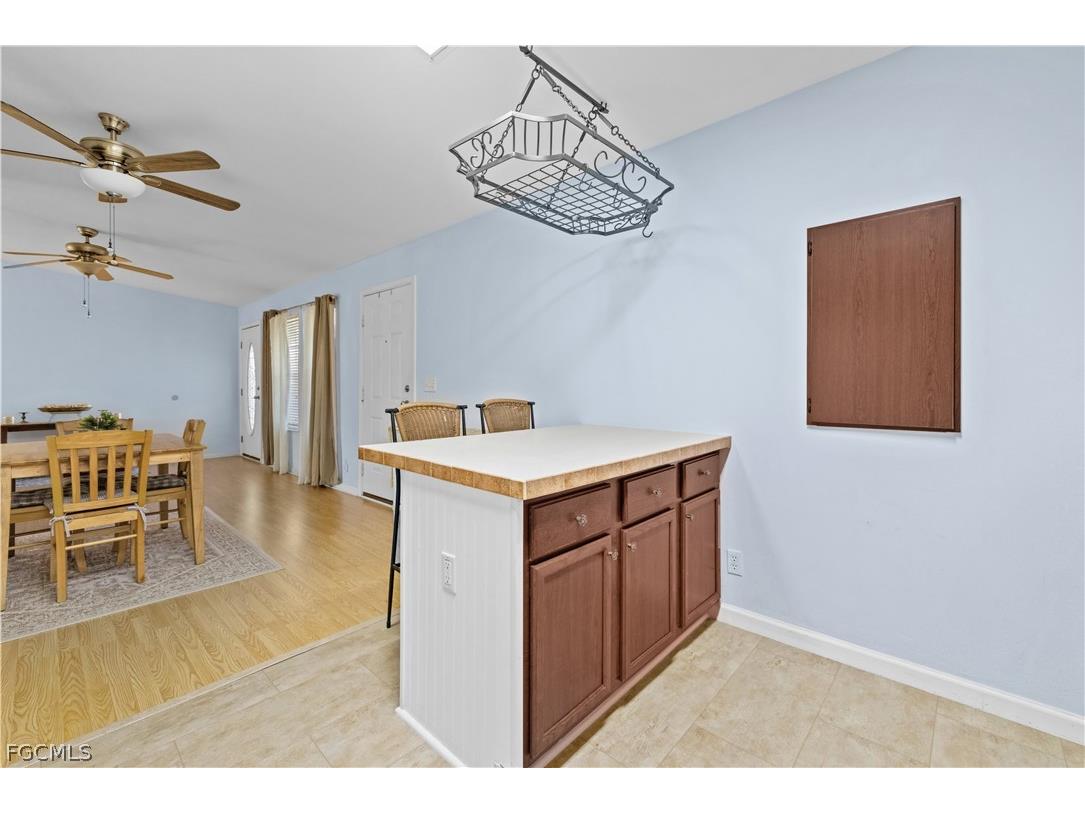125 NE 11th Place Cape Coral FL 33909 2026010405 image11