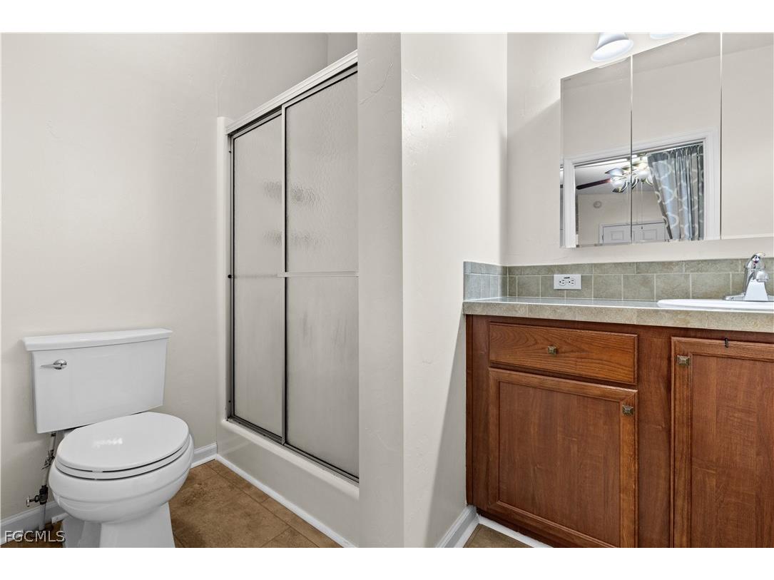 125 NE 11th Place Cape Coral FL 33909 2026010405 image14