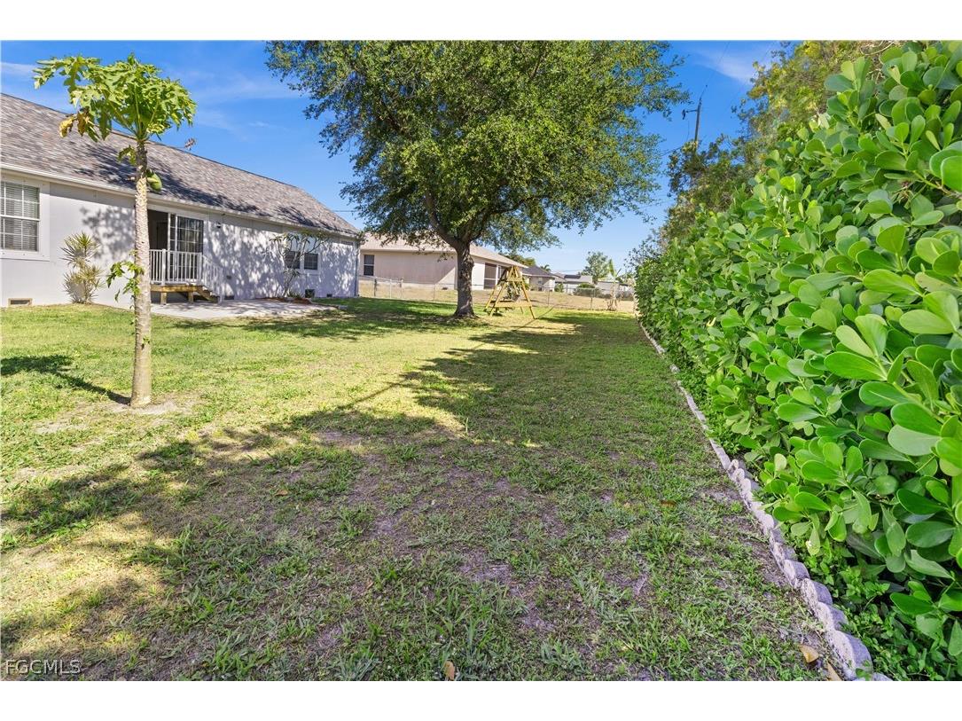 125 NE 11th Place Cape Coral FL 33909 2026010405 image20
