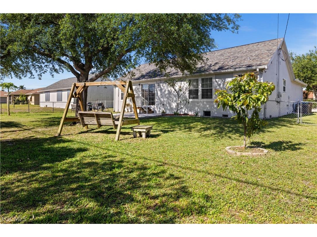 125 NE 11th Place Cape Coral FL 33909 2026010405 image21