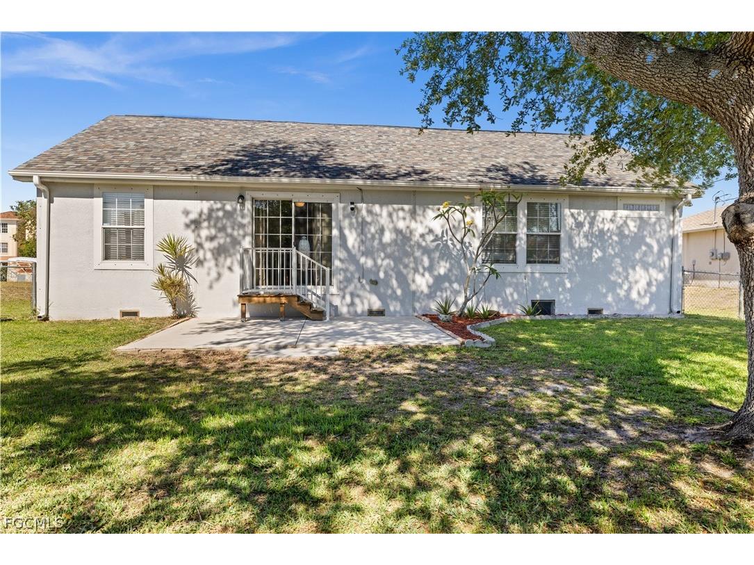 125 NE 11th Place Cape Coral FL 33909 2026010405 image23
