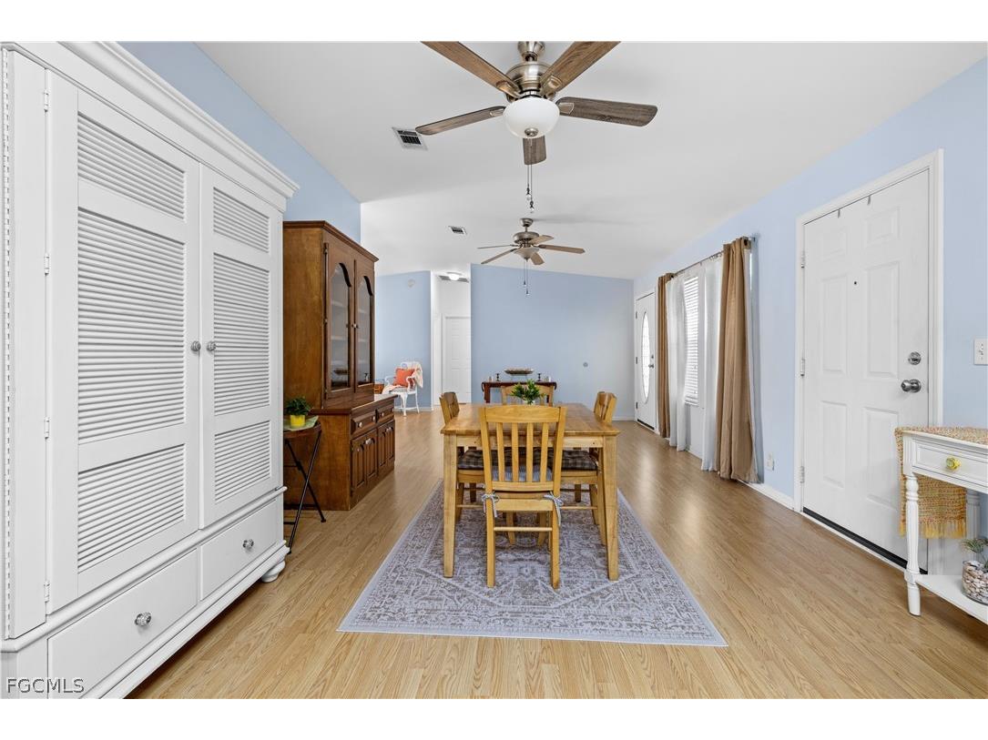 125 NE 11th Place Cape Coral FL 33909 2026010405 image8