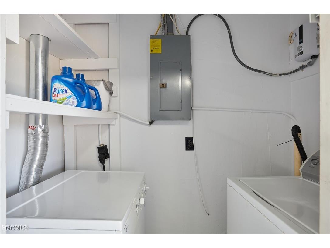 125 Palmetto Circle NE Port Charlotte FL 33952 2025018040 image18